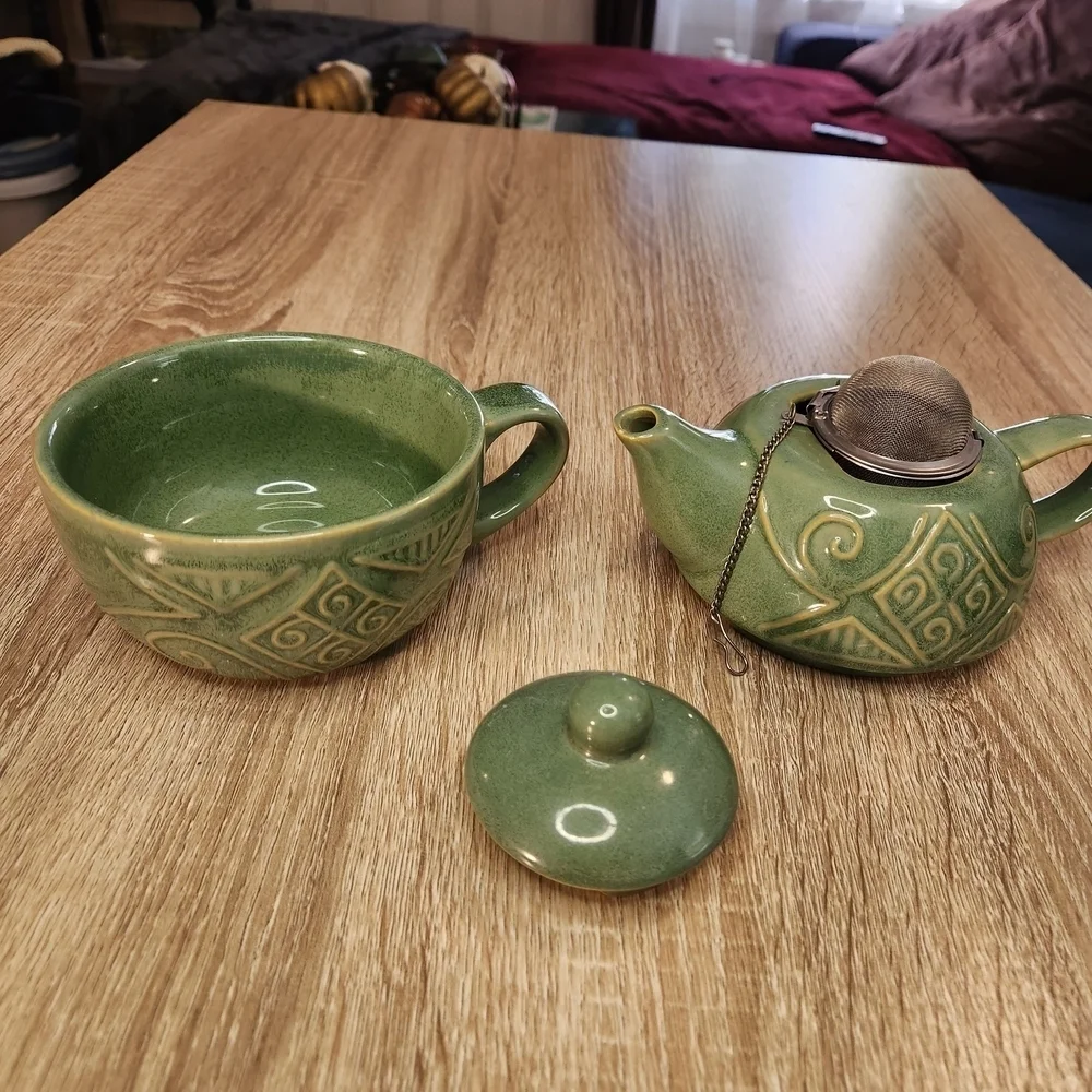 Pier 1 Green Stoneware Teapot